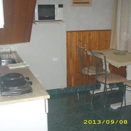Апартаменты Vincze Apartman